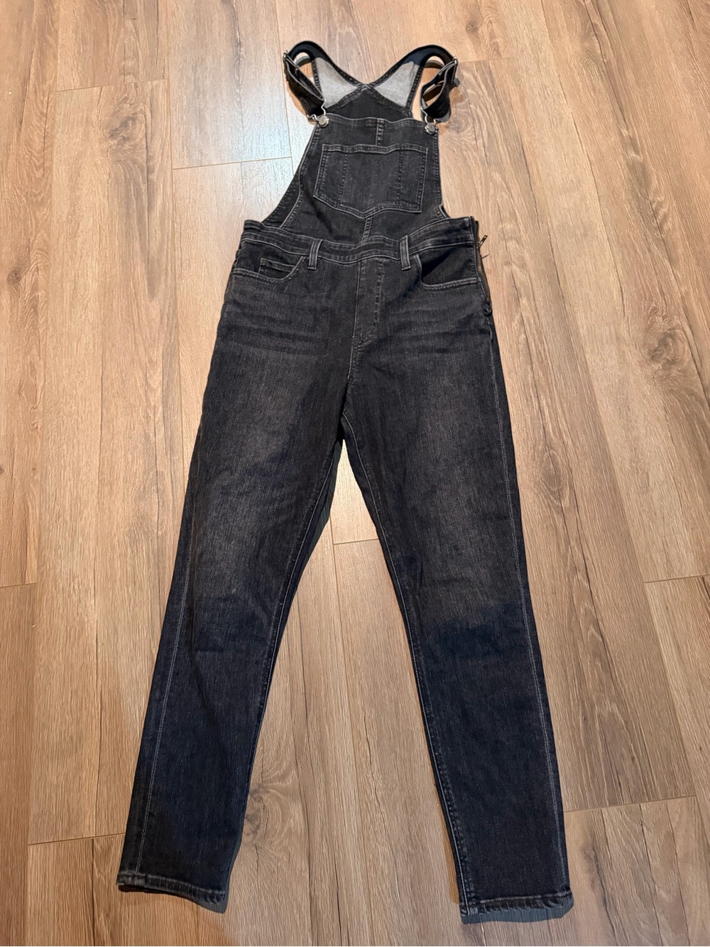 Levi’s Black Skinny Overalls Women’s 29 Premium Denim Levi Jean Jeans